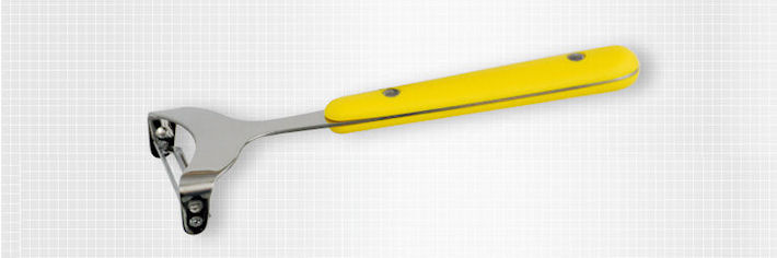 小回りが利くシンプルで使いやすいピーラー（皮むき）